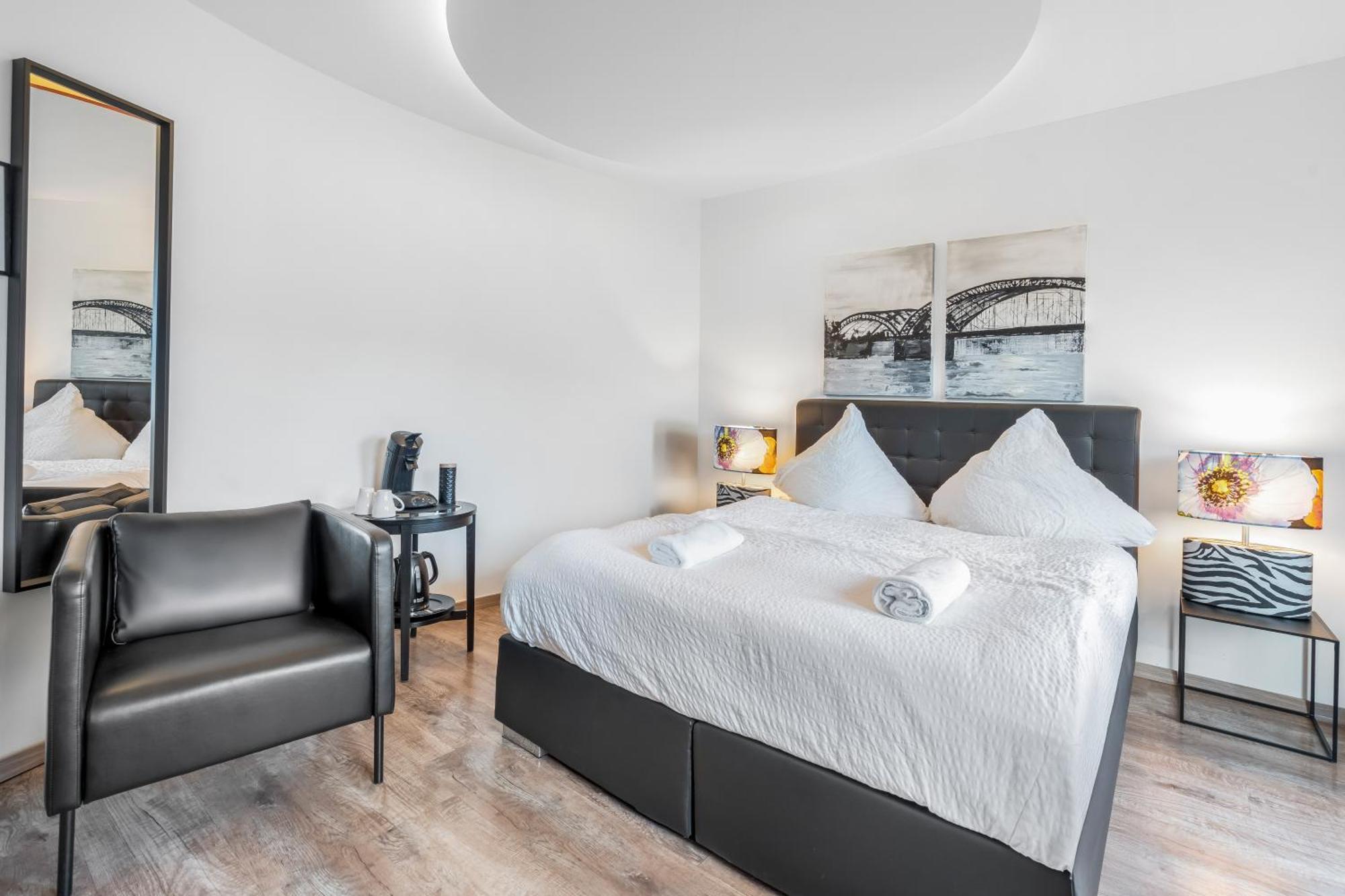 Urban Retreat Apartment - Whirpool - Top Lage Kolonia Zewnętrze zdjęcie